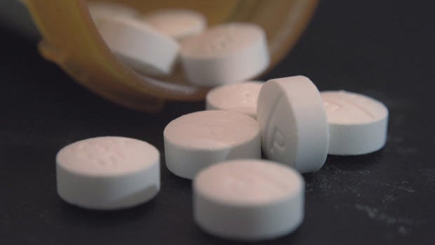 opiods-pills-and-bottle-620.jpg 