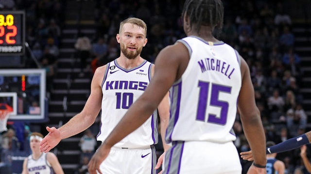 Sacramento Kings v Memphis Grizzlies 
