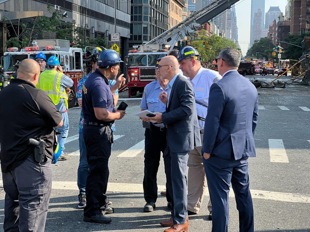 crane-collapse-mayors-office-1.jpg 