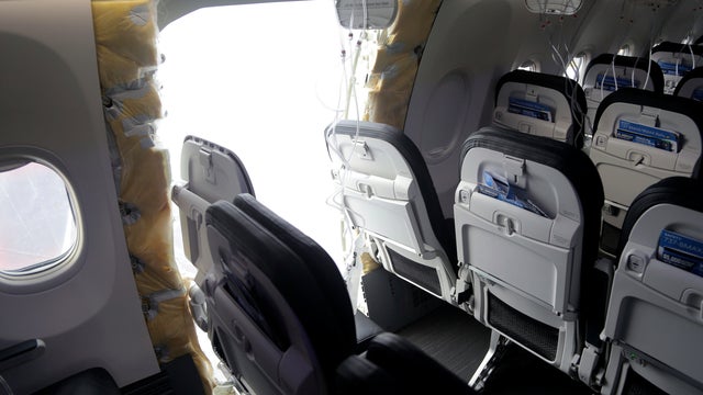 Oregon Boeing Plane Emergency Landing 