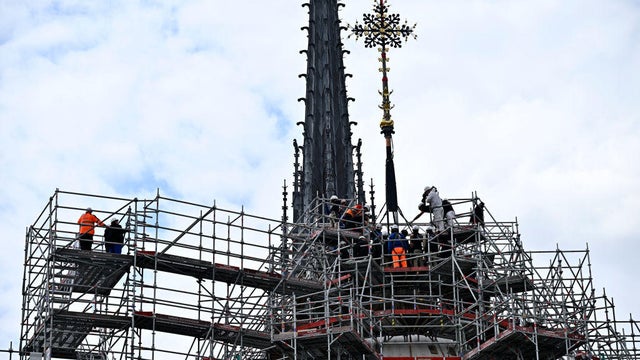 Notre Dame cross restored 
