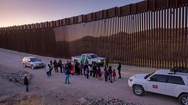 border.jpg 