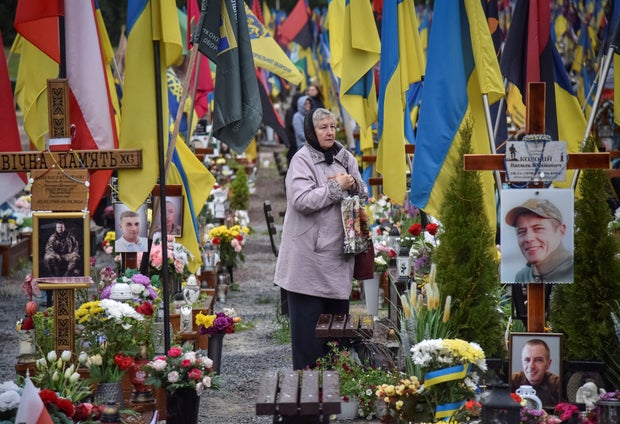 Ukrainians mark Day of Heroes 