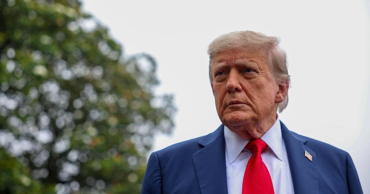 Former Coast Guard officer charged with threatening to kill President Trump 
