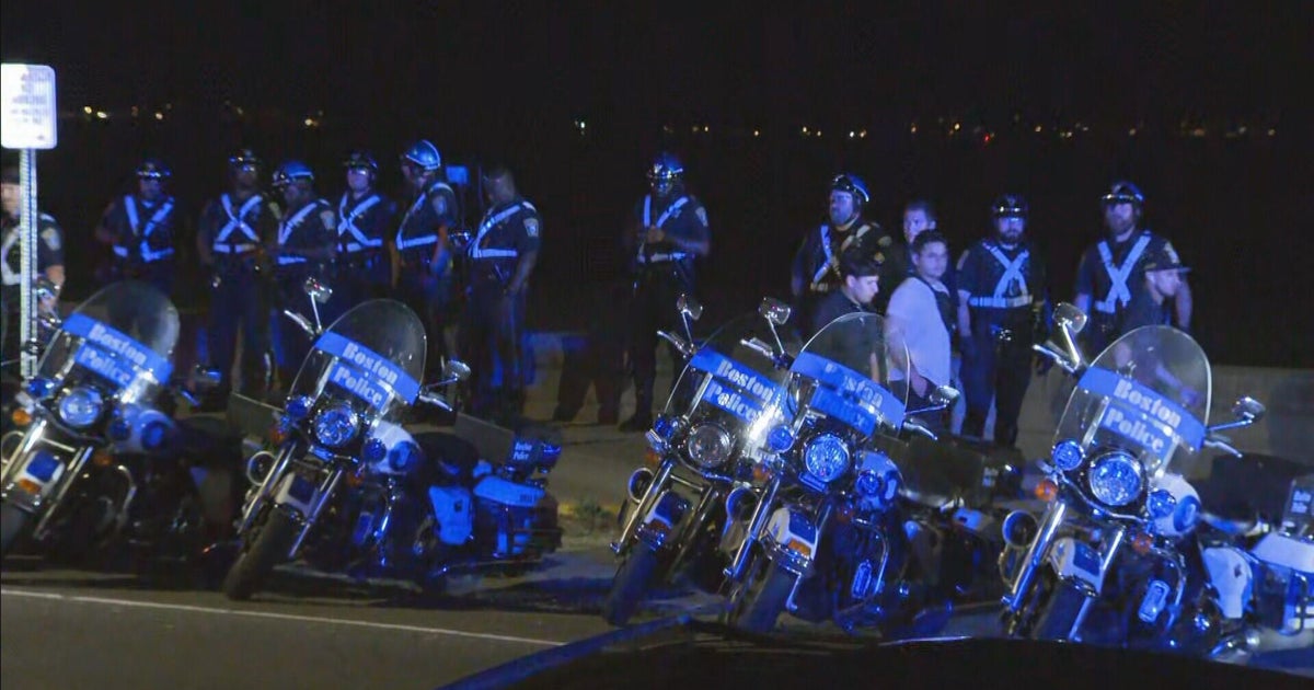 Trooper injured by moped driving through large crowd near Revere Beach 